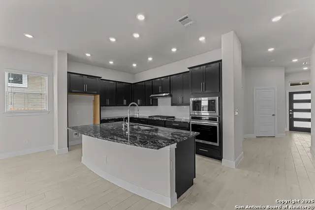 2663 Vistablue Ln, San Antonio, TX 78245 - Image #2