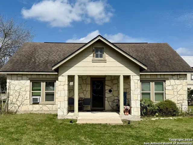 705 Weir, Karnes City, TX 78118 - Image #2
