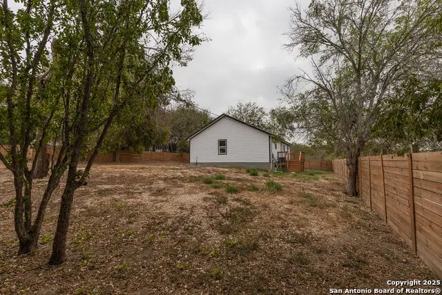 1123 Ainsworth, Gonzales, TX 78629 - Image #3