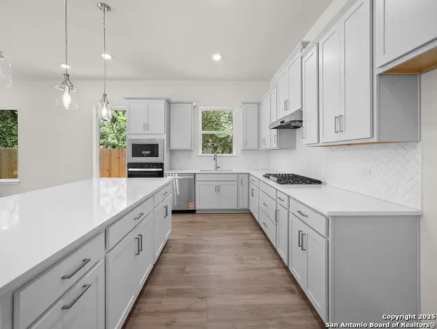 141 Rosanna Ridge, Universal City, TX 78148 - Image #2