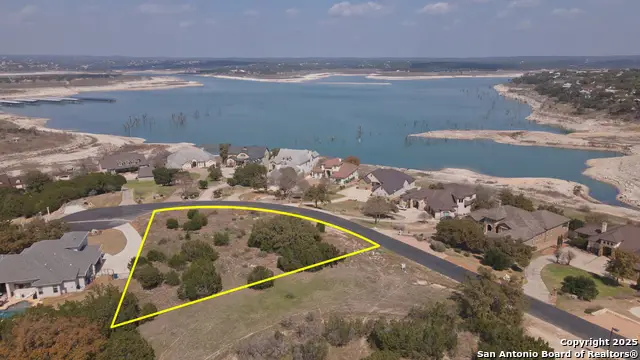 555 Oak Shores Dr, Canyon Lake, TX 78133 - #1