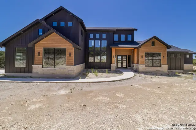 118 Sonderland Pass, Comfort, TX 78013 - Image #1