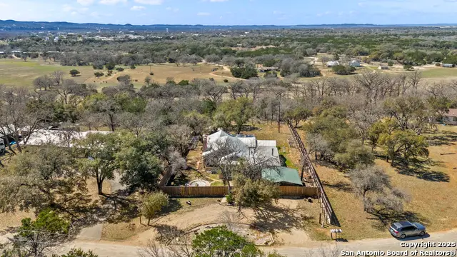 541 Robindale, Bandera, TX 78003 - #2