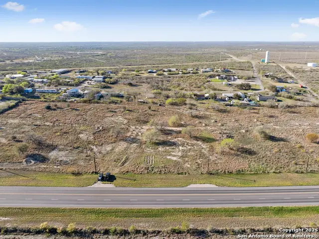 3187 Hwy 72, Three Rivers, TX 78071 - Image #1