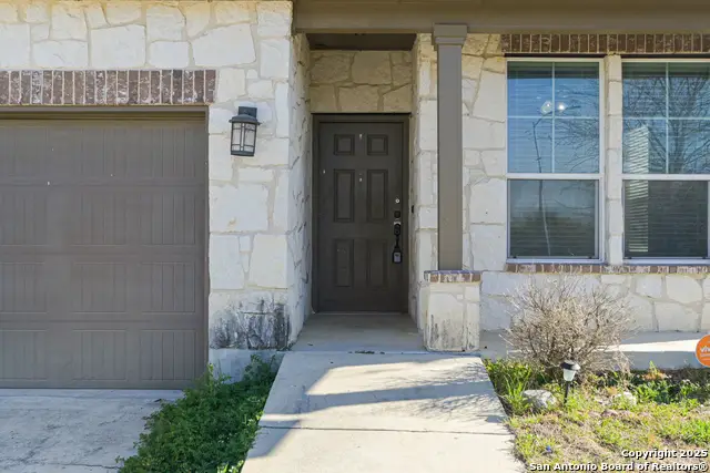 839 Three Iron, San Antonio, TX 78221 - Image #3