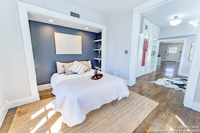 116 E French Pl, San Antonio, TX 78212 - Image #3