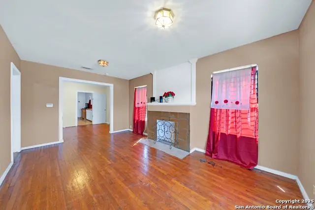 520 Ogden, San Antonio, TX 78212 - Image #2