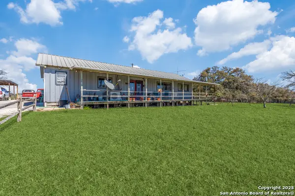 2682 Us-281, Blanco, TX 78606