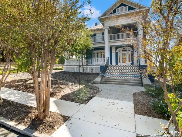 702 W French Pl, San Antonio, TX 78212