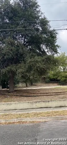 924 Hedges, San Antonio, TX 78203