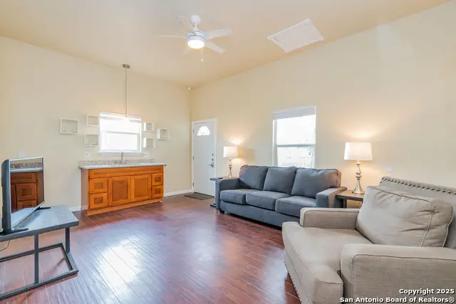 412 Warren, San Antonio, TX 78212 - Image #2