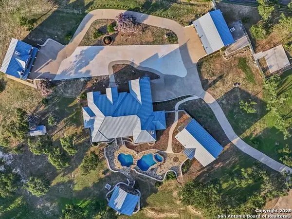 27481 Smithson Valley, San Antonio, TX 78261