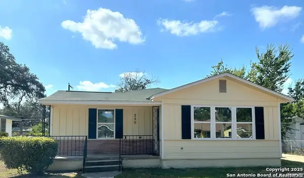 250 Rosemont Dr, San Antonio, TX 78228