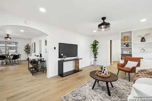 1815 Montview, San Antonio, TX 78213 - Image #1