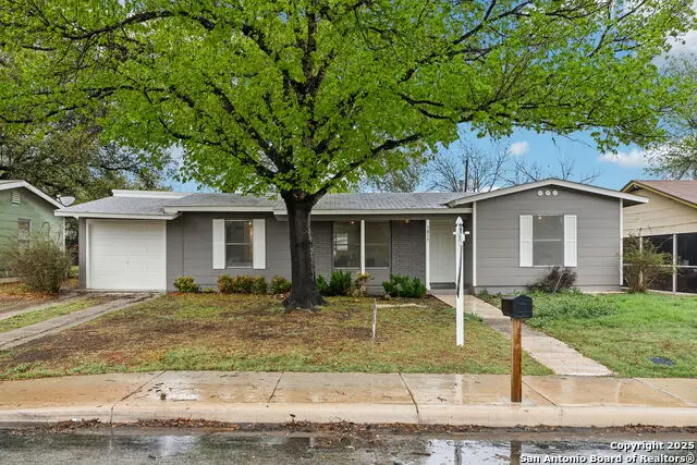 1815 Montview, San Antonio, TX 78213 - Image #2