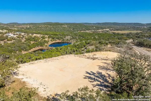 345 Lake Ridge, Helotes, TX 78023