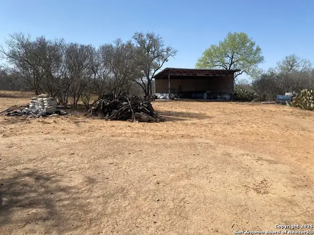 185 E Cr 2662, Devine, TX 78016 - Image #1
