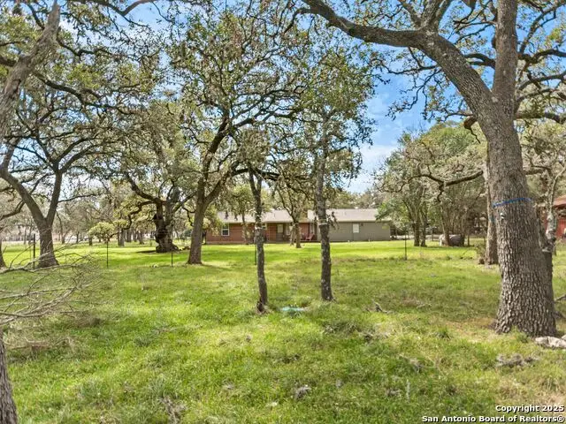 658 Rosewood, Boerne, TX 78006 - Image #1