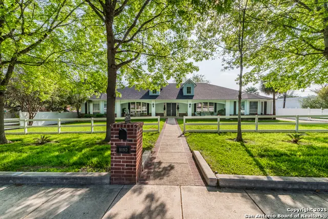 7226 N Vandiver Rd, San Antonio, TX 78209 - Image #2