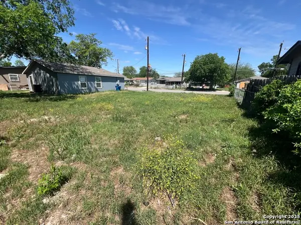 3338 Martin Luther King, San Antonio, TX 78220