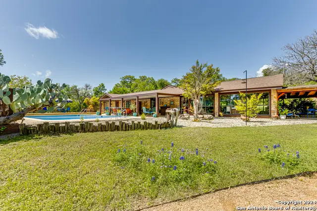 8651 Bindseil Ln, San Antonio, TX 78266 - Image #3
