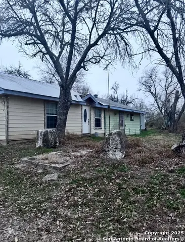 18186 Wisdom, Lytle, TX 78052 - Image #2