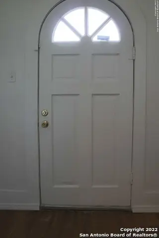 227 Mueller, Uvalde, TX 78801 - #3