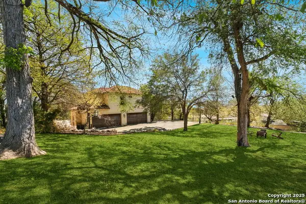 728 Garraty Circle, Terrell Hills, TX 78209