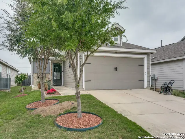 6918 Cozy Run, San Antonio, TX 78218 - Image #2