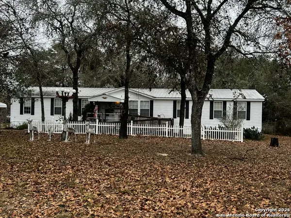 1920 Hickory Way, San Antonio, TX 78264