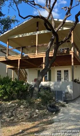 980 Pebble Beach Dr Nw, Lakehills, TX 78063 - Image #1