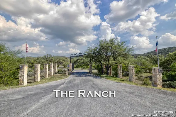 8 Camino Del Rancho, ConCan, TX 78838