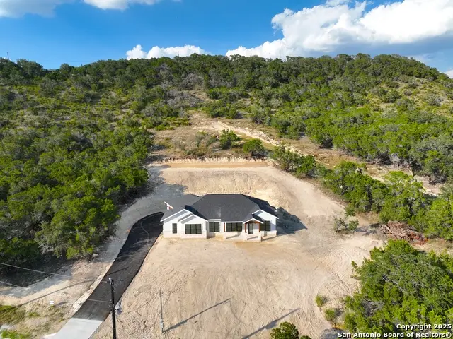 420 Sendera Hills, Canyon Lake, TX 78133 - #2