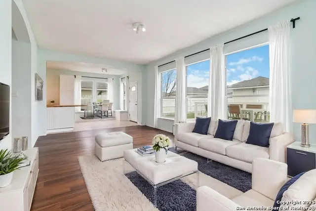 5659 Midcrown Drive, San Antonio, TX 78218 - Image #3