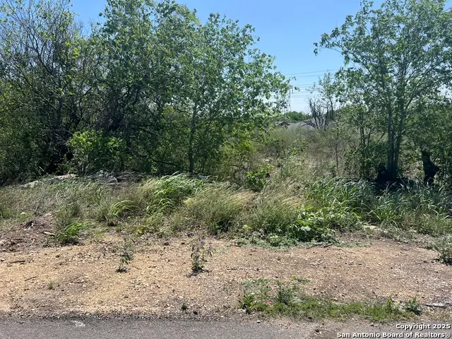 710 Hampton, San Antonio, TX 78220 - Image #2