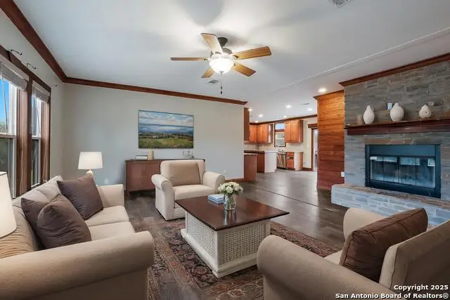 384 Adcock, Poteet, TX 78065 - Image #2