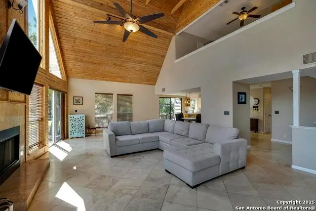 471 Edge Hill, Canyon Lake, TX 78133 - Image #3