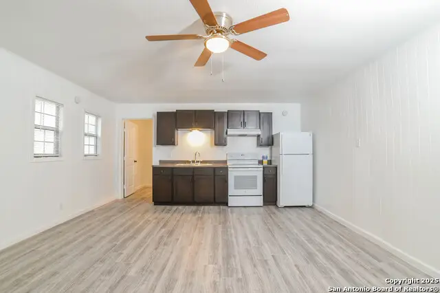 215 Greenlawn, Pleasanton, TX 78064 - Image #3