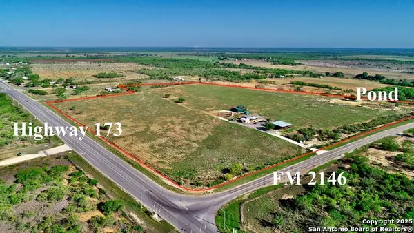6286 Fm 2146, Jourdanton, TX 78026