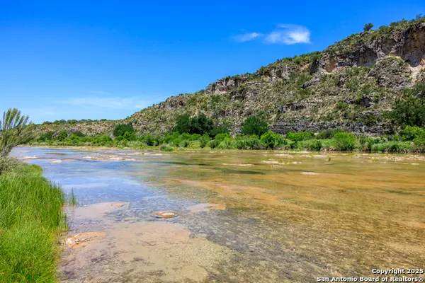 256 Persimmon Point, Mason, TX 76856