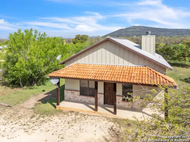 723 Tierra Linda, Concan, TX 78838 - Image #3