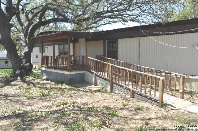 707 Devine, Devine, TX 78016 - #3