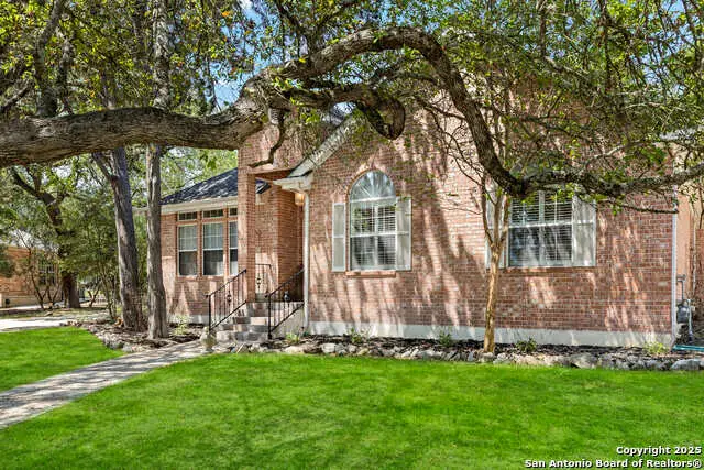 628 Mission View, New Braunfels, TX 78130 - #2