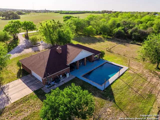 2680 County Road 342, La Vernia, TX 78121 - Image #2