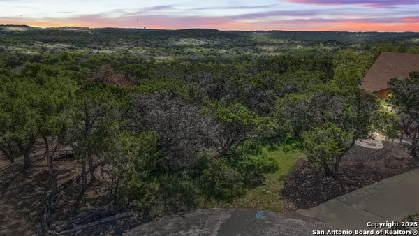 27210 Starry Mountain, San Antonio, TX 78260