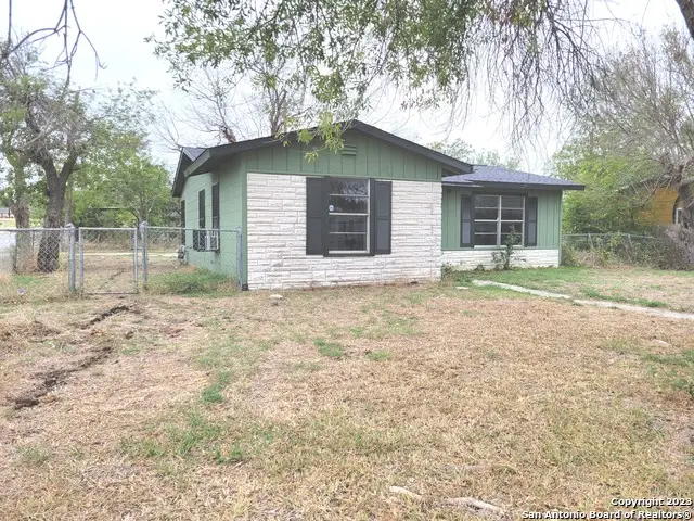 302 Zabra, San Antonio, TX 78227 - Image #2