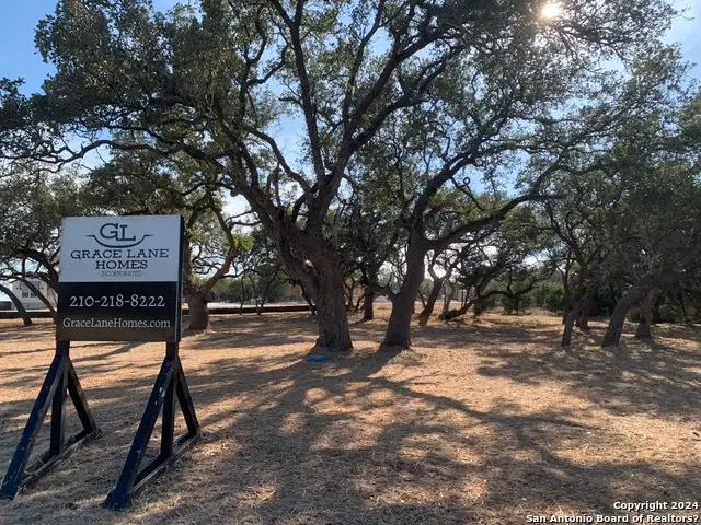 950 Belle Oaks Blvd, Bulverde, TX 78163 - #2