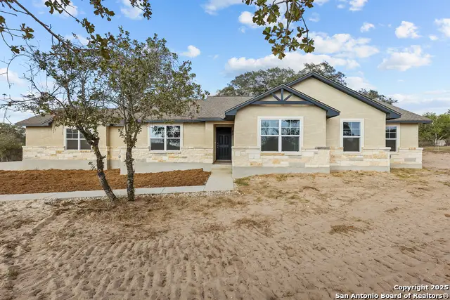 25 Broken Star Trail, Poteet, TX 78065 - #1