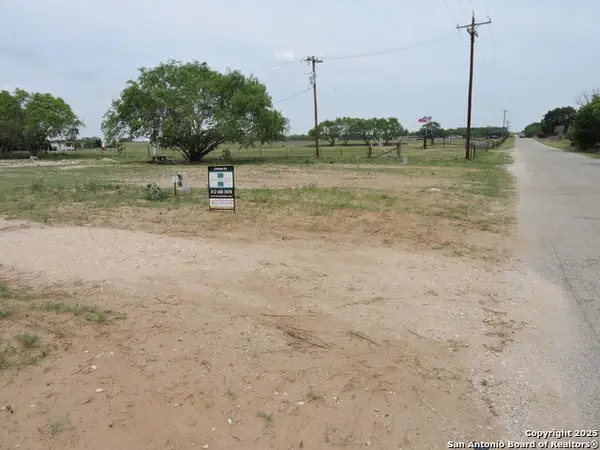 5968 Tabberer, Poteet, TX 78065