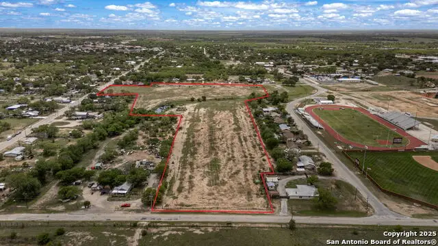 000 County Road 7610, Devine, TX 78016 - Image #3